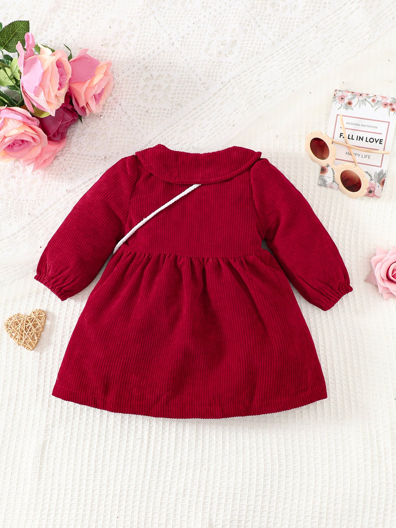 “Brickie Girls:Peter Pan” Collar Buttoned Long Sleeve Dress