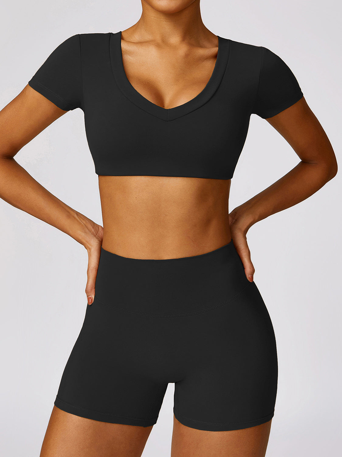 “The Fit Chic” Scoop Neck Short Sleeve Cropped Active T-Shirt