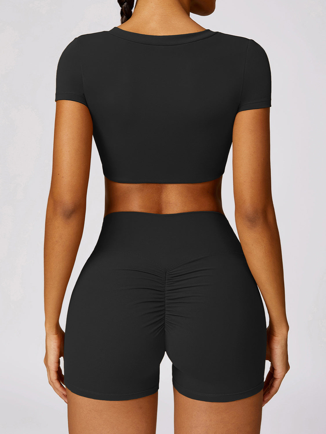 “The Fit Chic” Scoop Neck Short Sleeve Cropped Active T-Shirt
