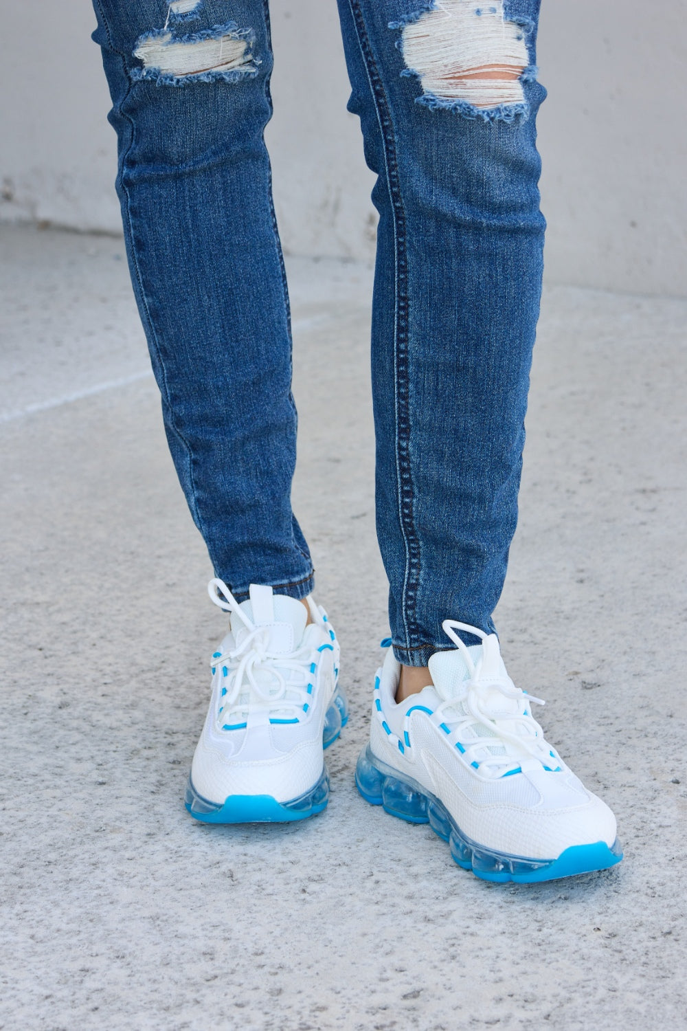 “The Cloud Steppers” Link Lace-Up Air-Cushioned Athletic Shoes