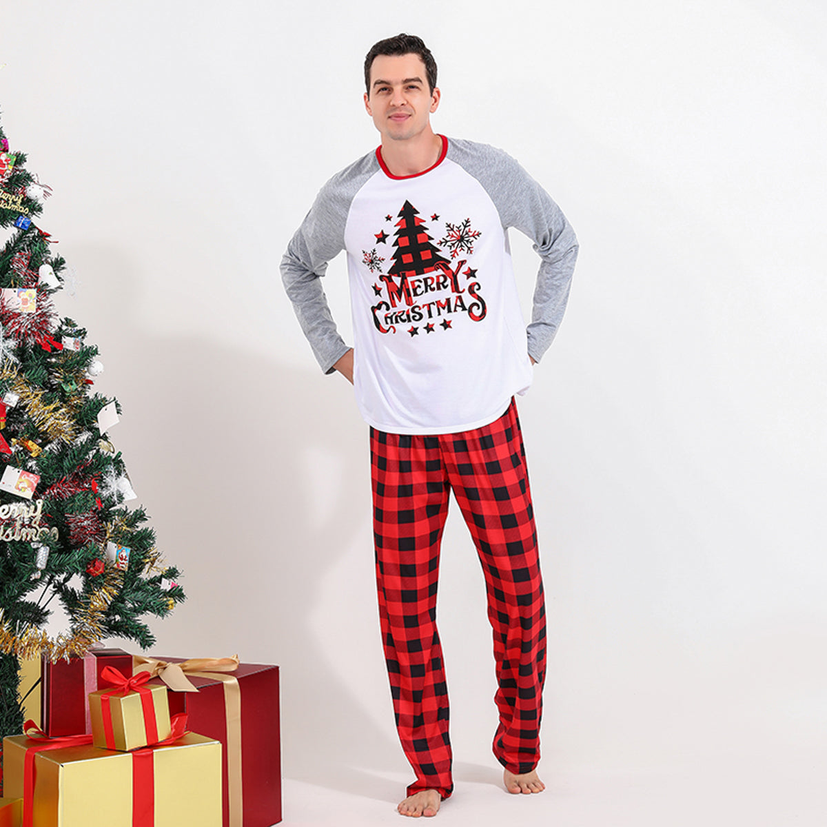 “The Photo For The Holiday” Men MERRY CHRISTMAS Graphic Top and Plaid Pants Set