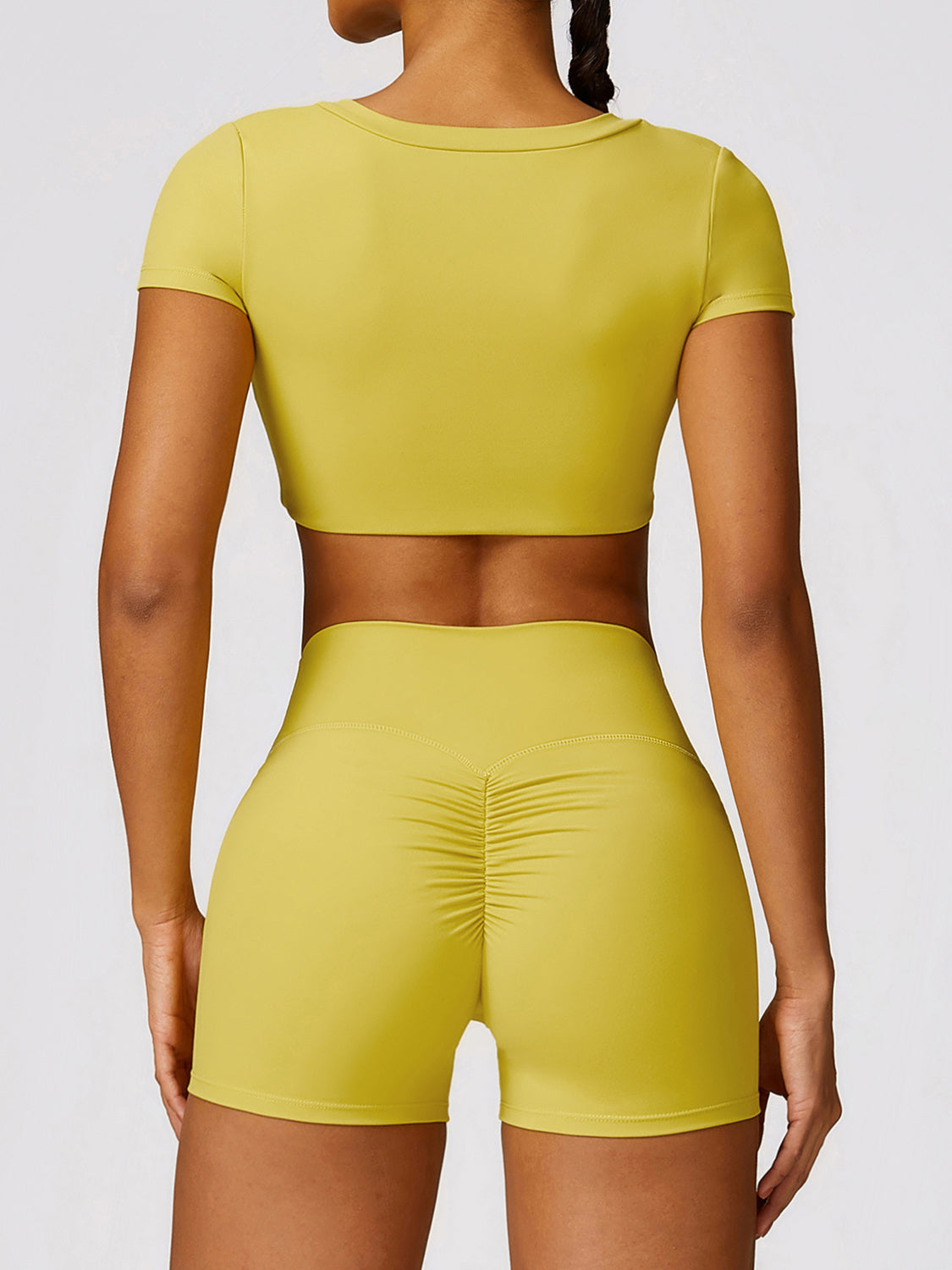 “The Fit Chic” Scoop Neck Short Sleeve Cropped Active T-Shirt