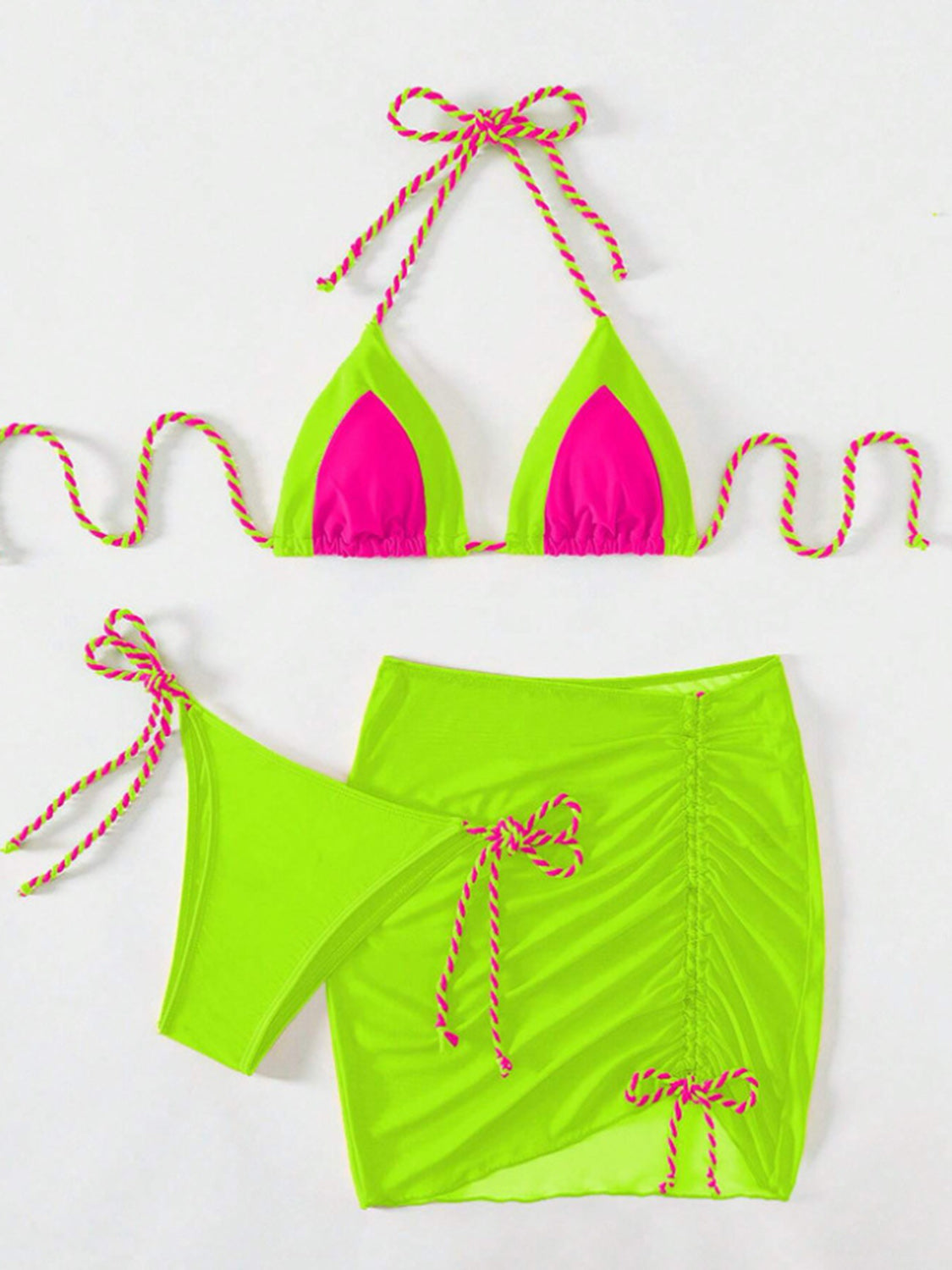 “The Souvenir” Contrast Tied Three-Piece Swim Set