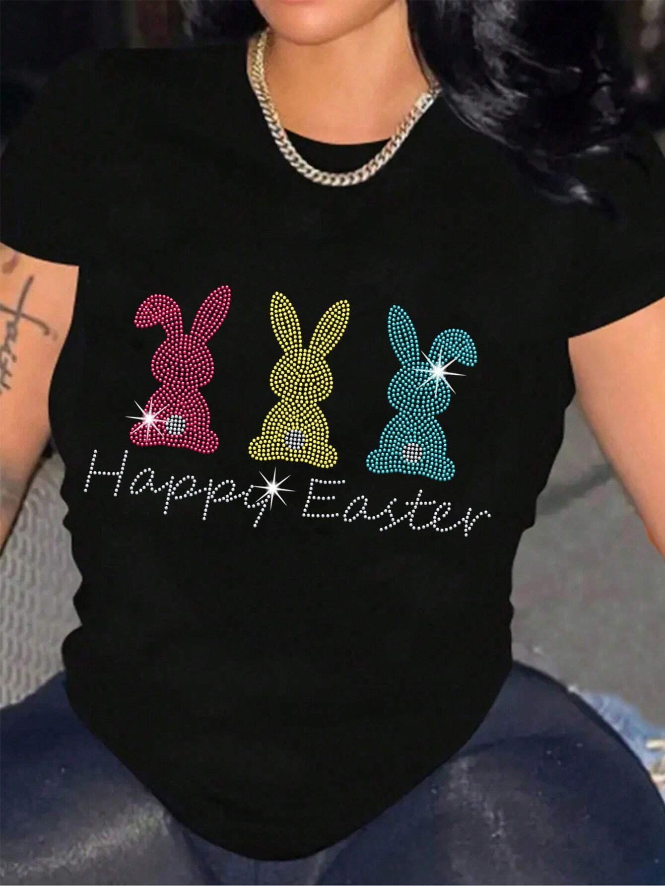 “The BLING HAPPY EASTER” Round Neck T-Shirt