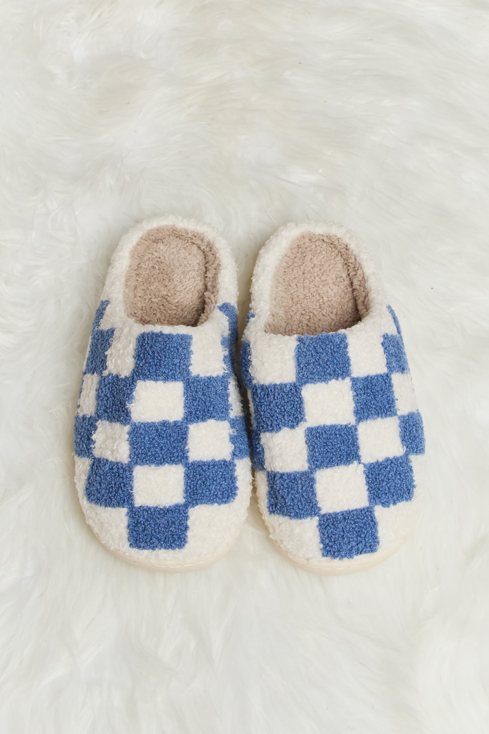 “The Checkered Foot” Print Plush Slide Slippers