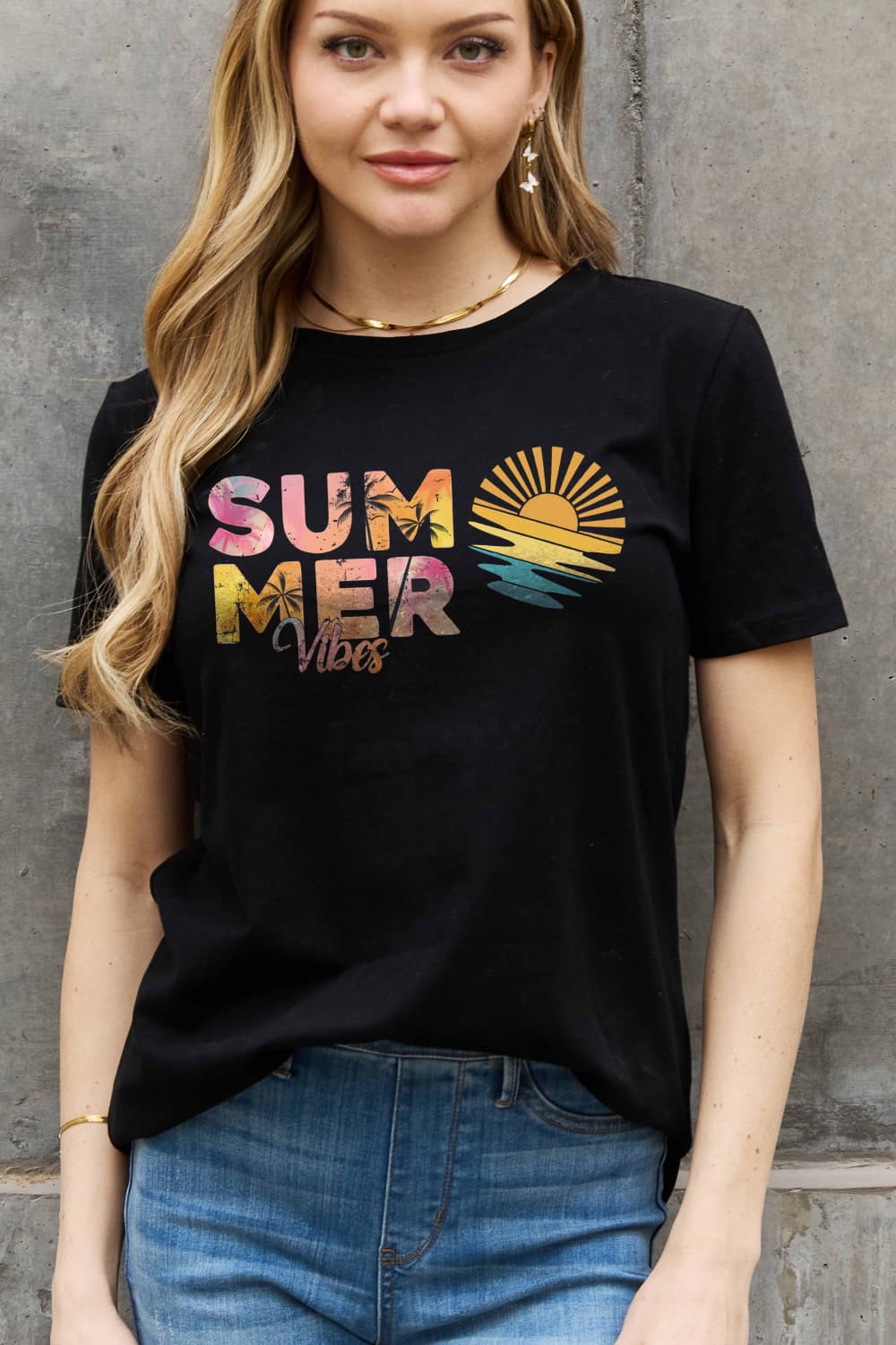 “The Summer Vibes” Full Size SUMMER VIBES Graphic Cotton Tee