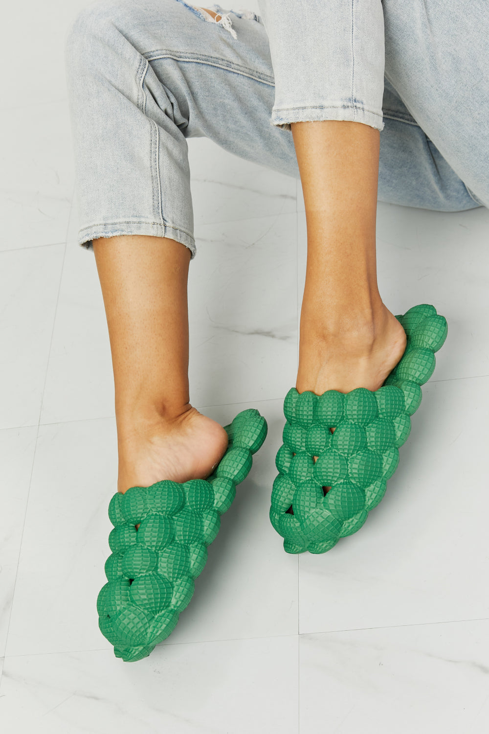 “The Laid Back” Bubble Slides in Green