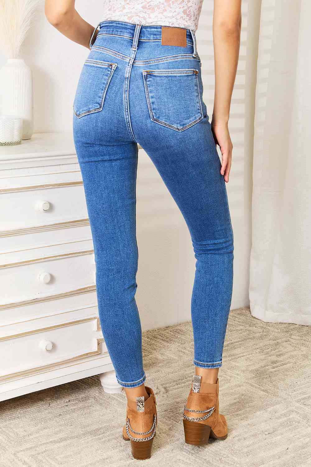 “The Thicque Chic” Full Size High Waist Skinny Jeans