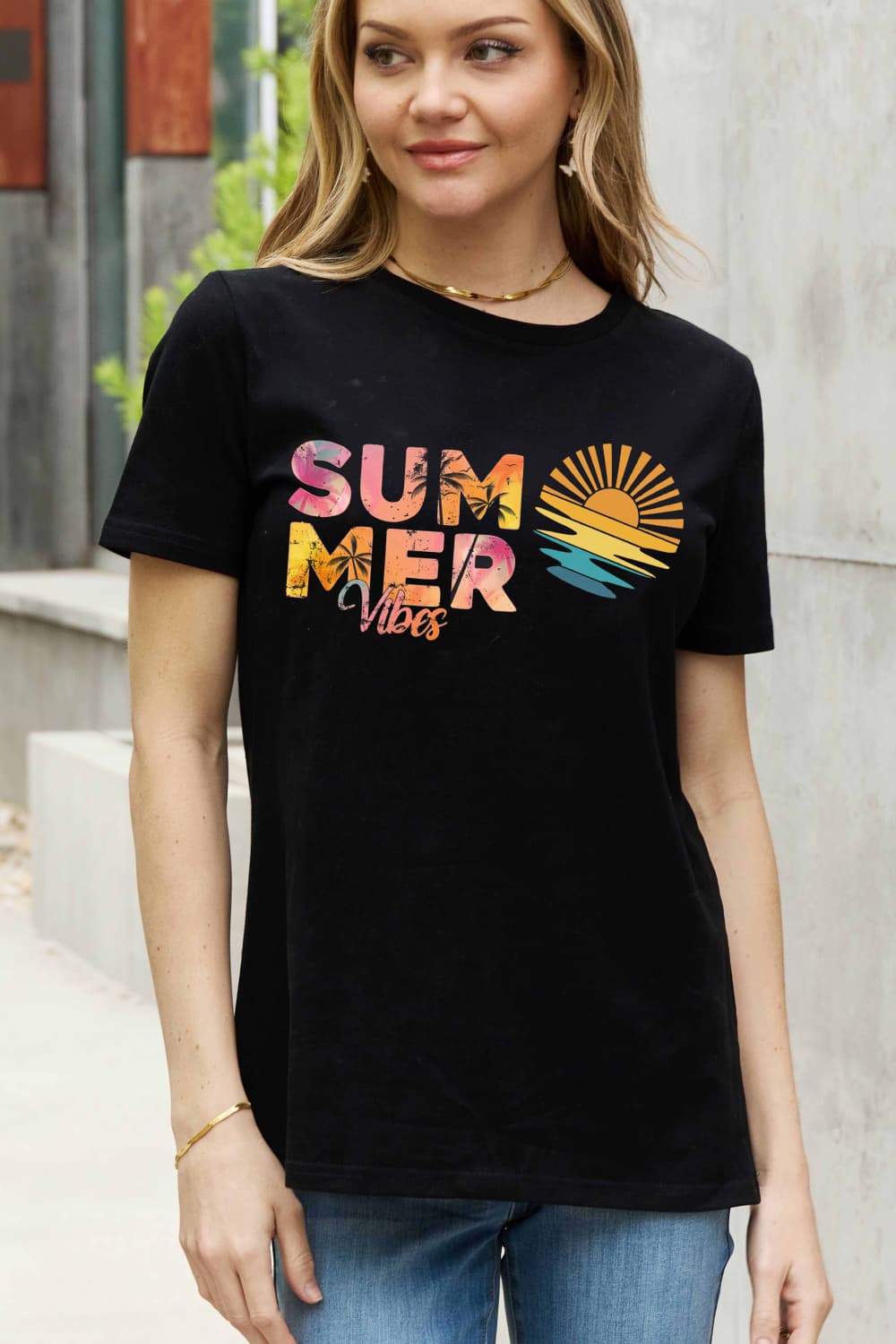 “The Summer Vibes” Full Size SUMMER VIBES Graphic Cotton Tee