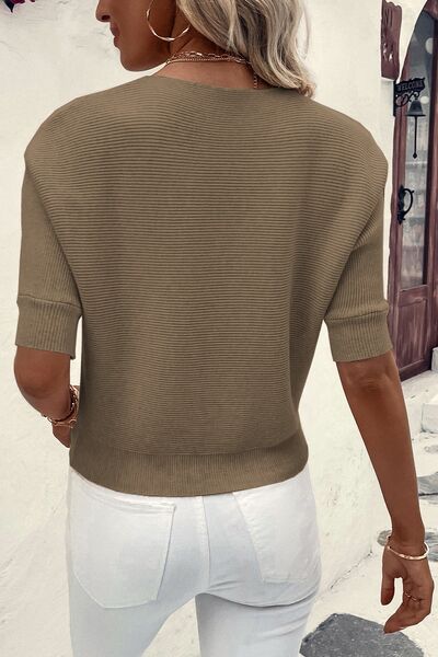 “The Pull” Round Neck Half Sleeve Knit Top