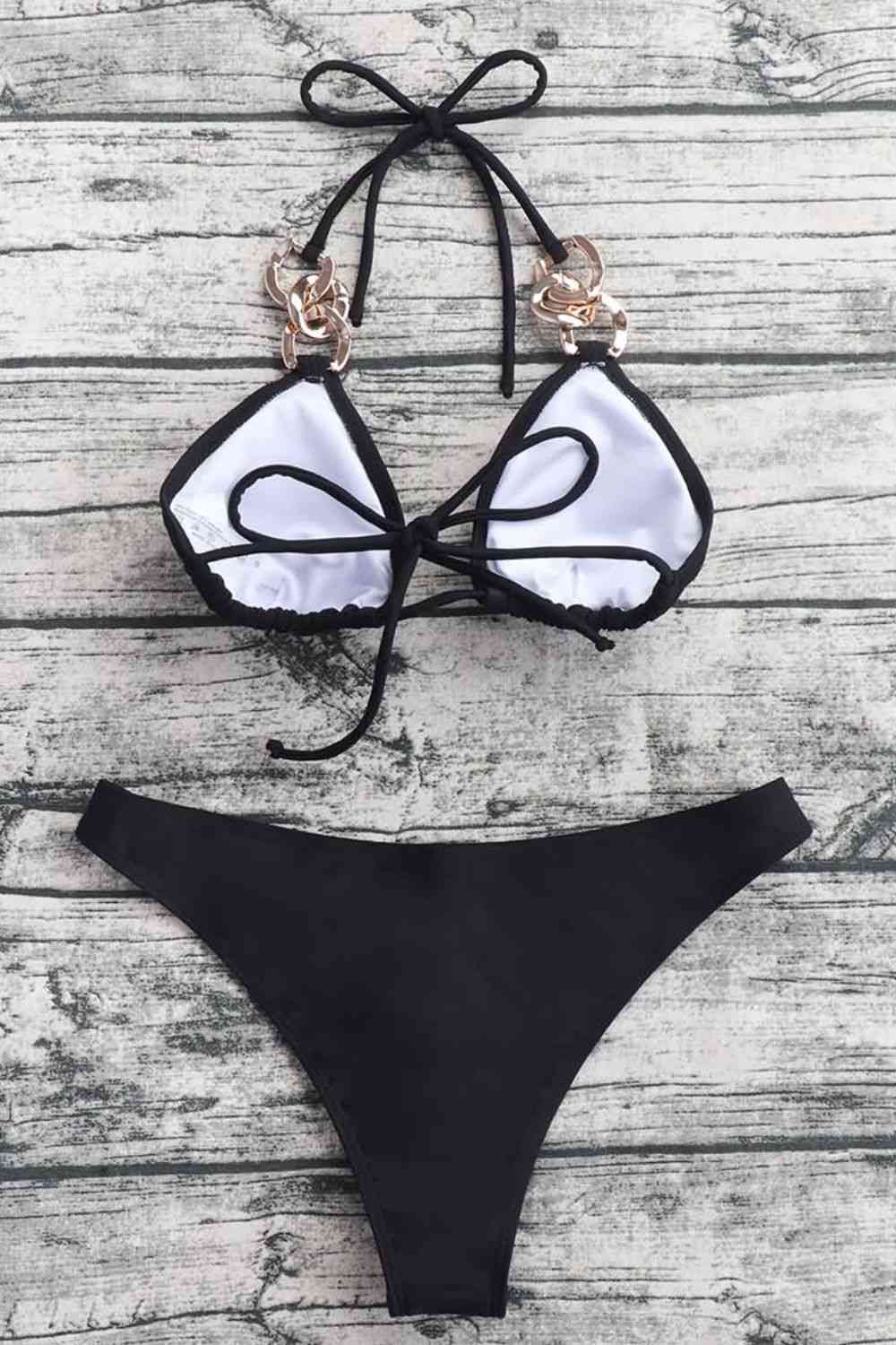 “The Hyper Class”Chain Detail Tied Halter Neck Bikini Set