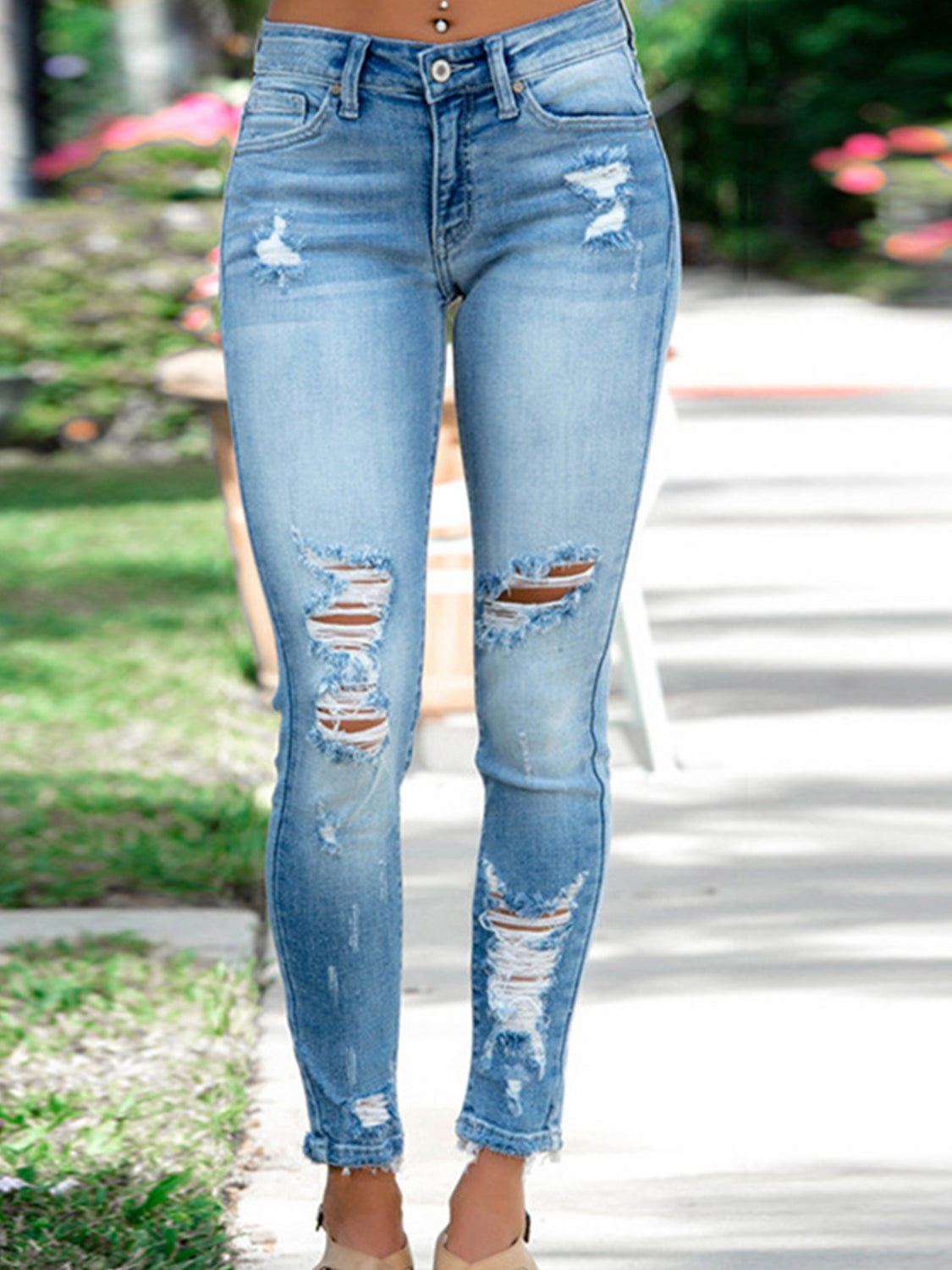 “The Watch Me Walk” Distressed Buttoned Jeans with Pockets
