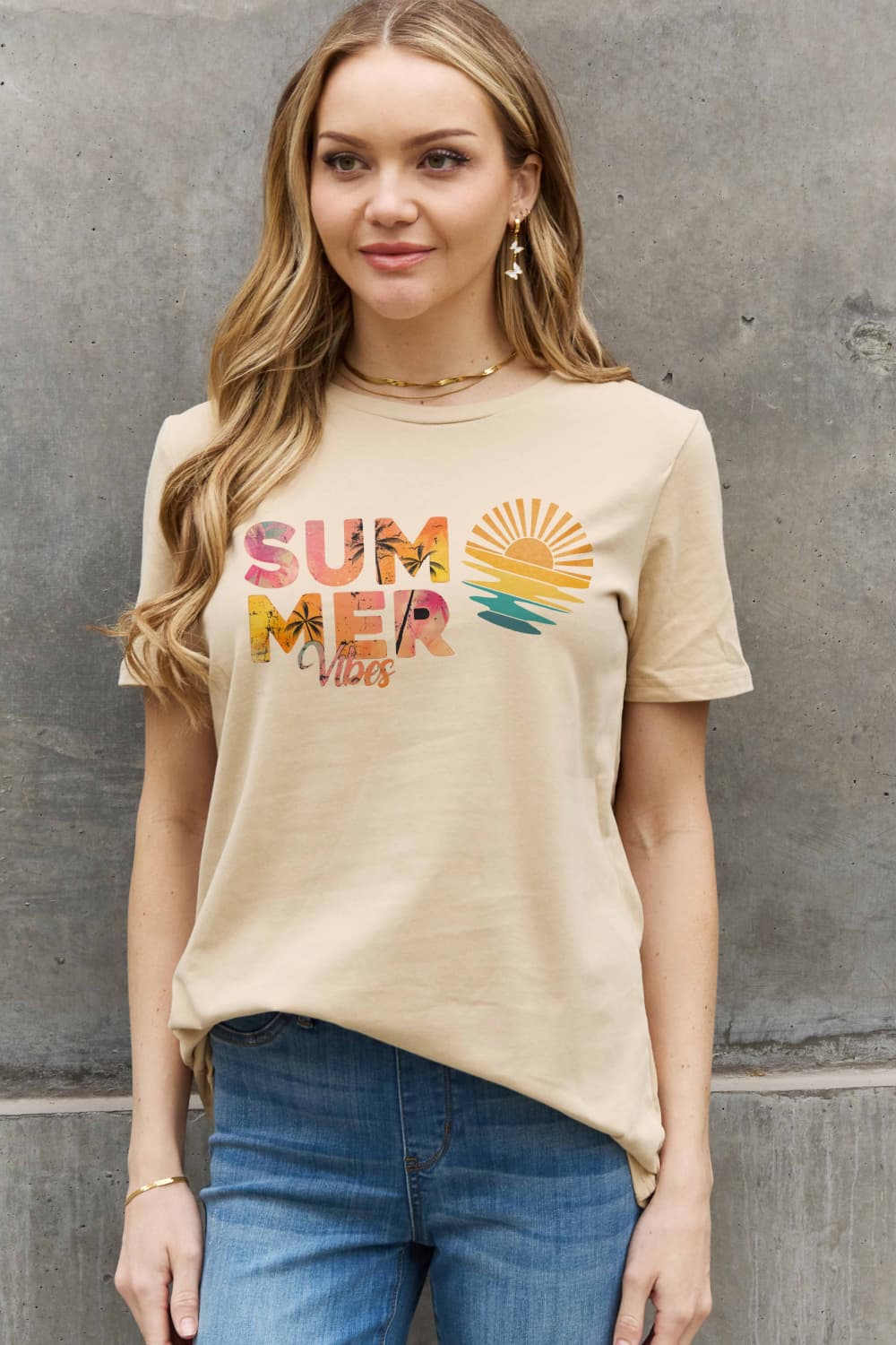 “The Summer Vibes” Full Size SUMMER VIBES Graphic Cotton Tee