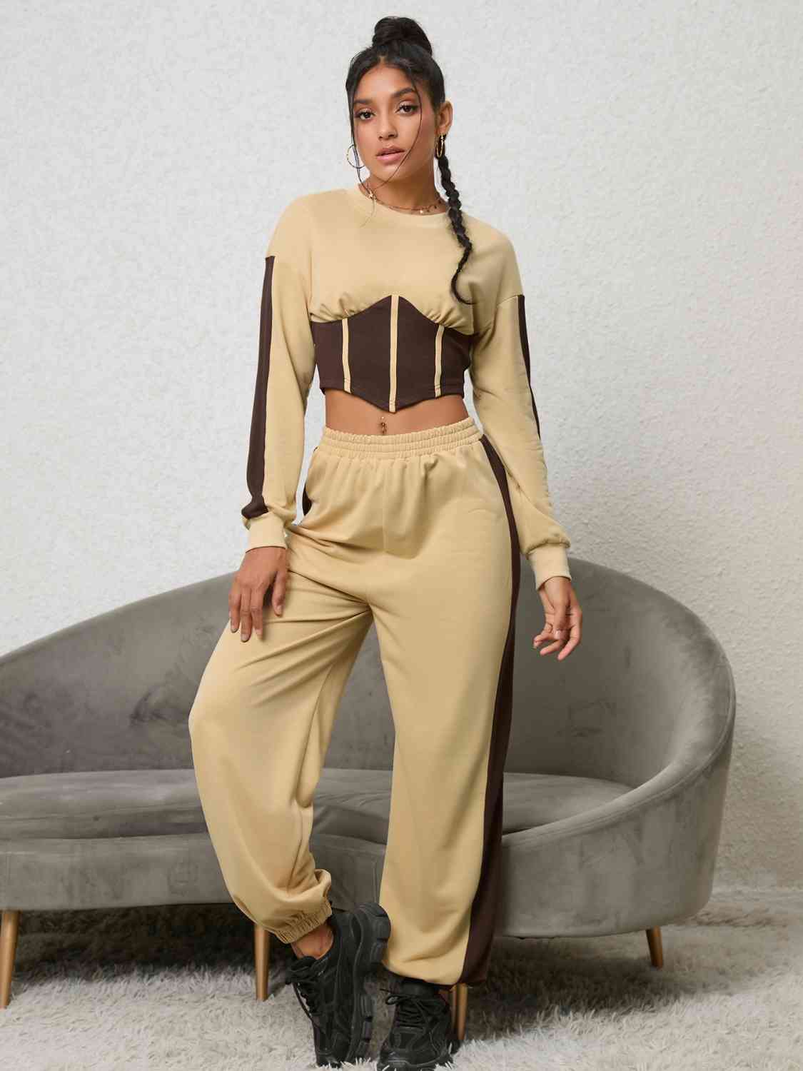 “The Cinch” Contrast Sweatshirt and Sweatpants Set