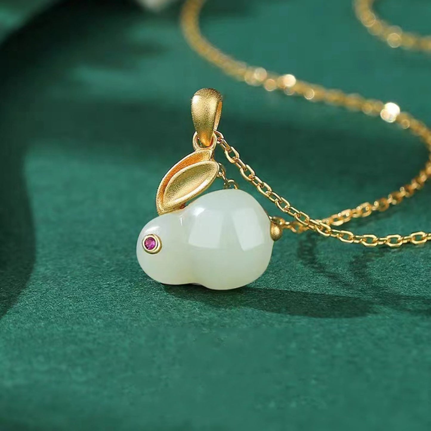 Jewelry Box: “The Pretty Rabbit”Natural Stone Gold-Plated Rabbit Pendant Necklace