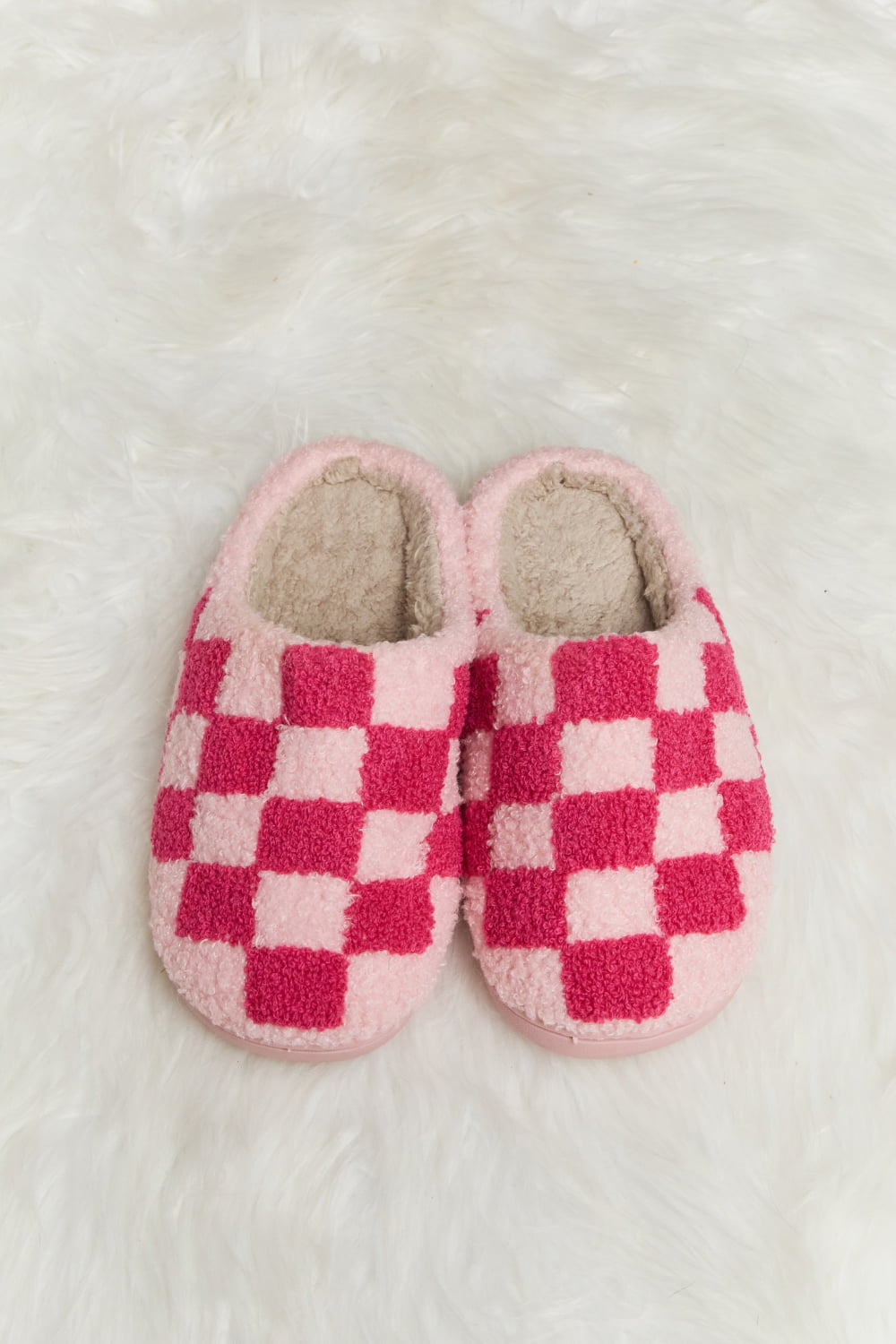 “The Checkered Foot” Print Plush Slide Slippers