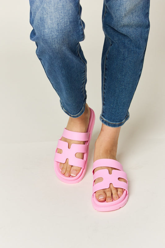 “The PINK WILD DIVA” Cutout Open Toe Flat Sandals